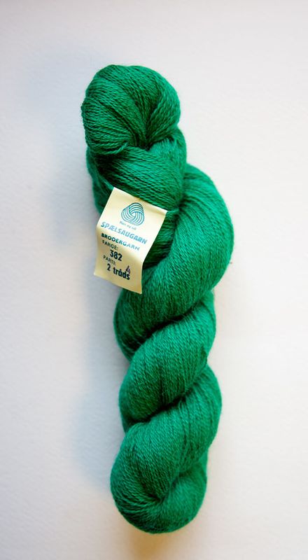 Røros brodergarn fargenr 382 hespe 100 gr