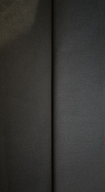 Hovedbilde August 03 Sort 