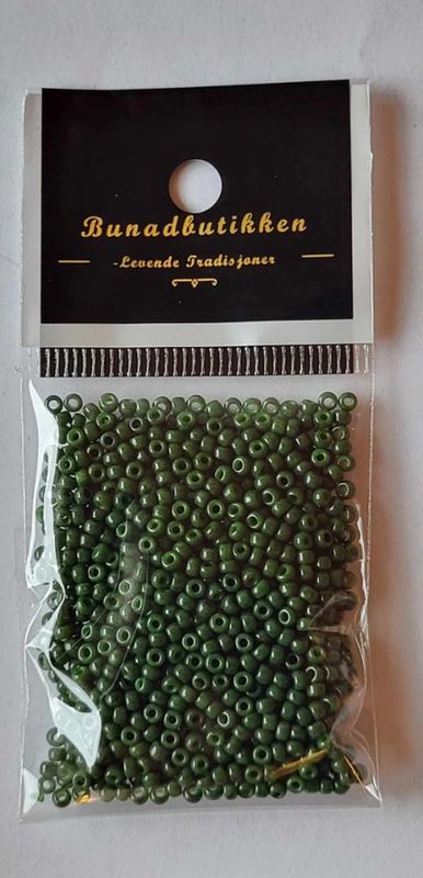 G02094 Opaque Moss Mh.