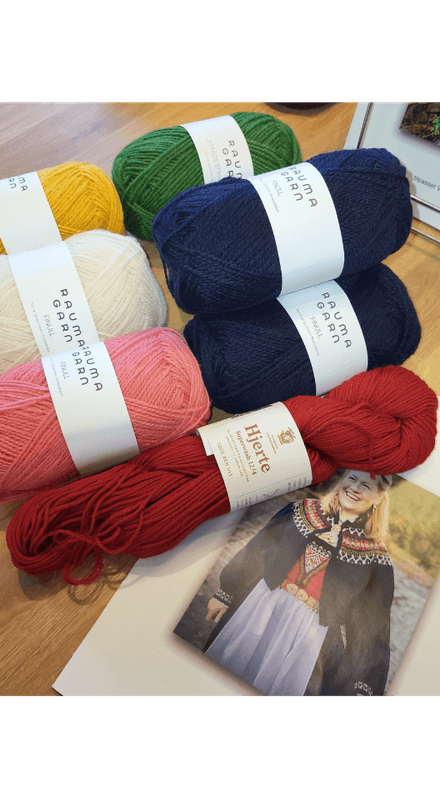 Bunadstrikk strikkepakke modell 